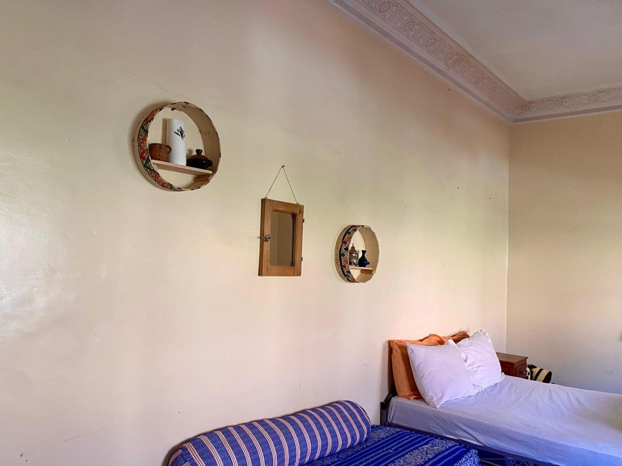 Dar Relax Hostel, Gorges De Todra Tinghir Bagian luar foto
